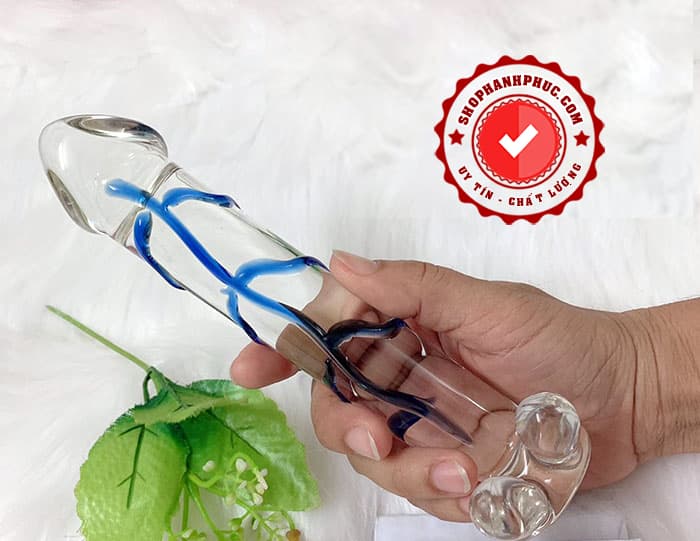 Mabel Cytal chim giả gắn tường thủy tinh trong suốt siêu thực Mabel Cytal chim giả gắn tường thủy tinh trong suốt siêu thực