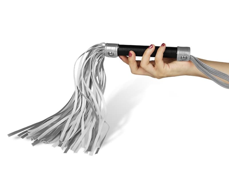 Roi Da R White đồ chơi bạo dâm mới hot kích thích cảm xúc Roi Da R White đồ chơi bạo dâm mới hot kích thích cảm xúc