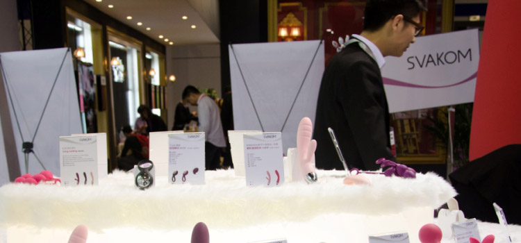 Trứng Thủ Dâm Svakom Nhỏ Gọn Giá Rẻ Đỉnh Cao Kích Thích Nam